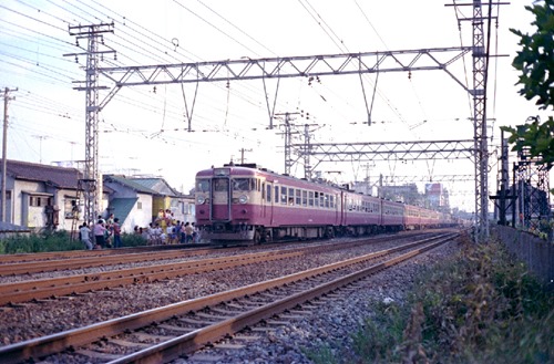 19721015C02