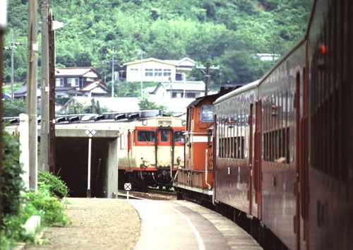 19870718S04