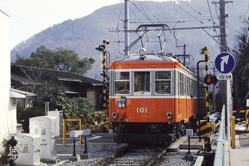 tzn01