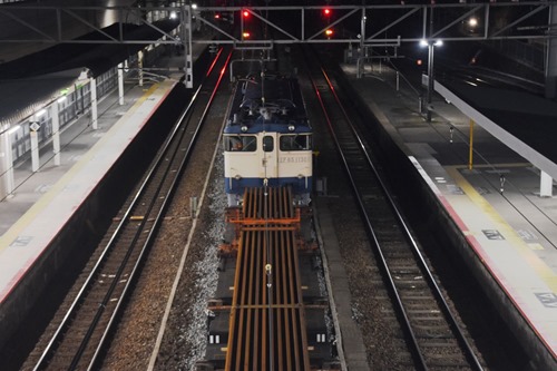 651130rail-2